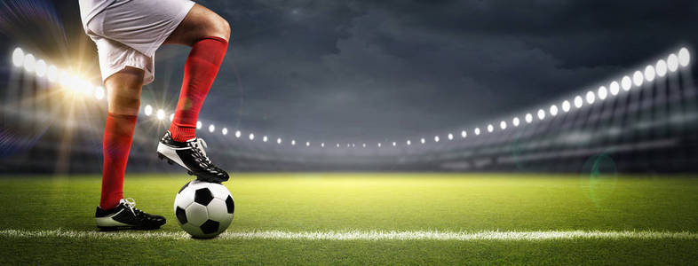 她在关键时 她在关键时